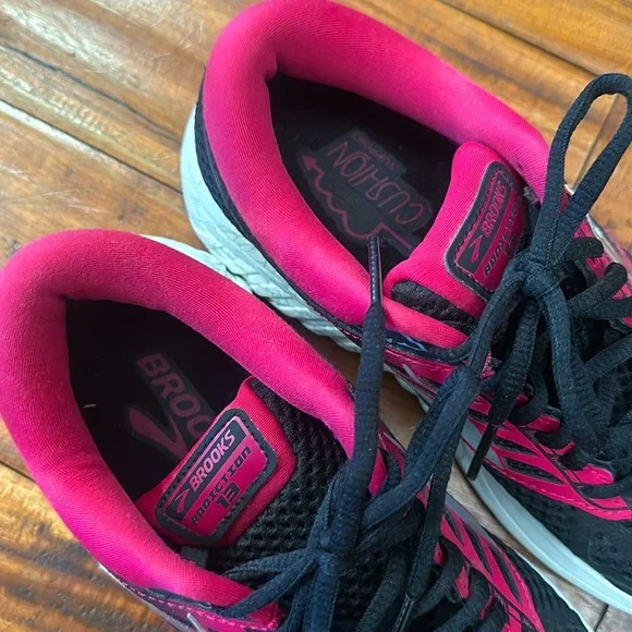 EUC BROOKS ADDICTION 13 - Picture 3 of 6